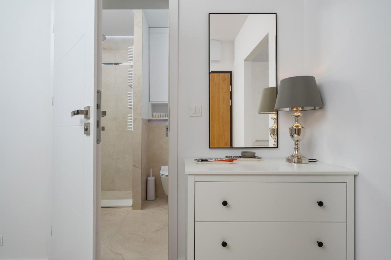 Miedziana Apartment Wrocław by Renters Zewnętrze zdjęcie