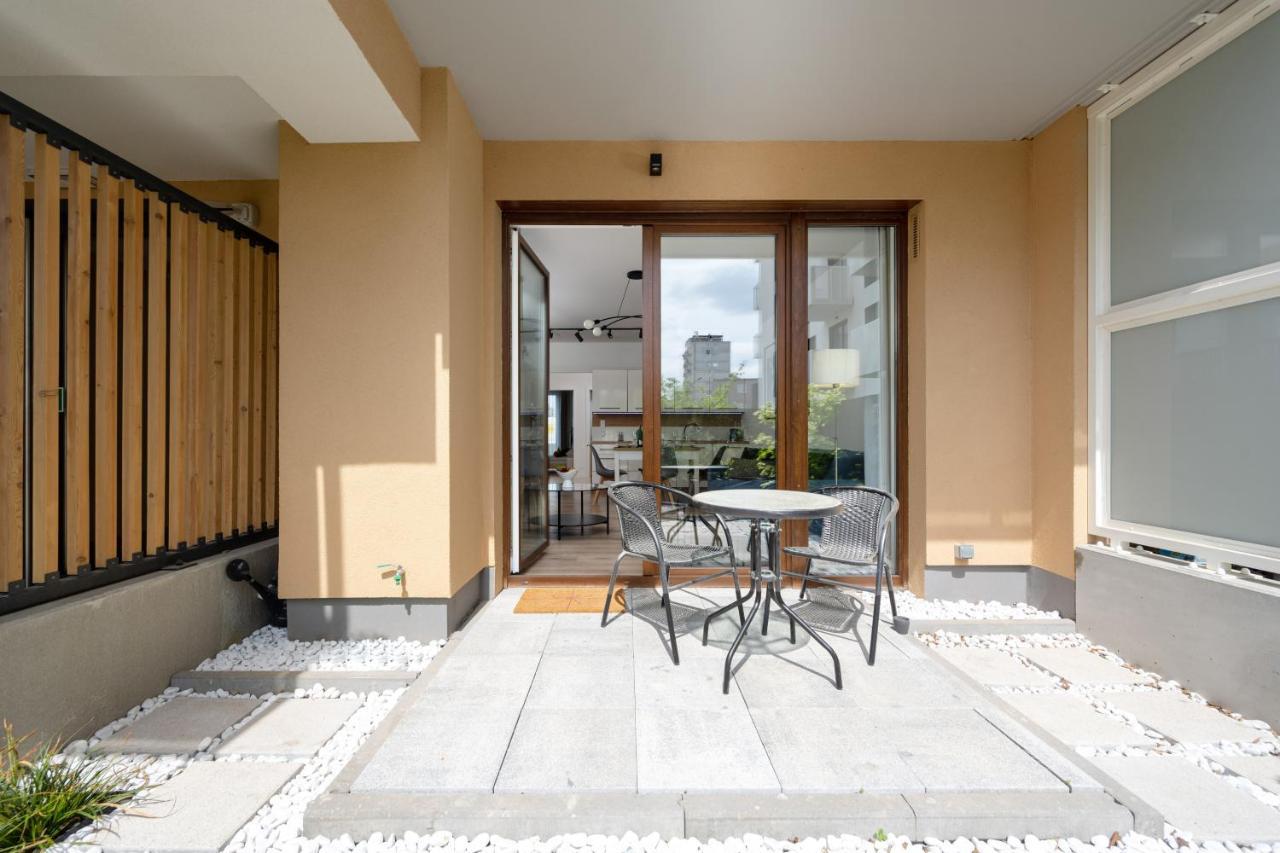 Miedziana Apartment Wrocław by Renters Zewnętrze zdjęcie