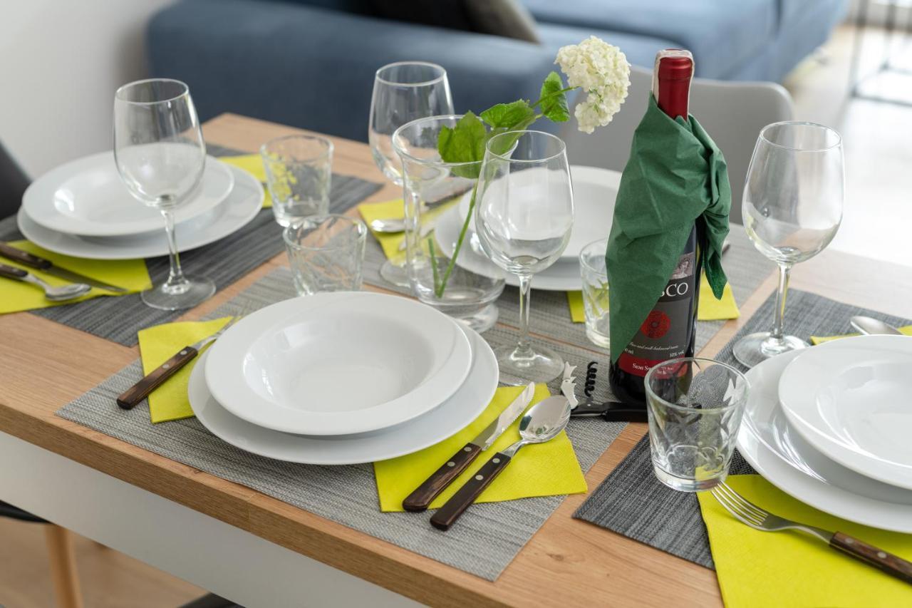 Miedziana Apartment Wrocław by Renters Zewnętrze zdjęcie