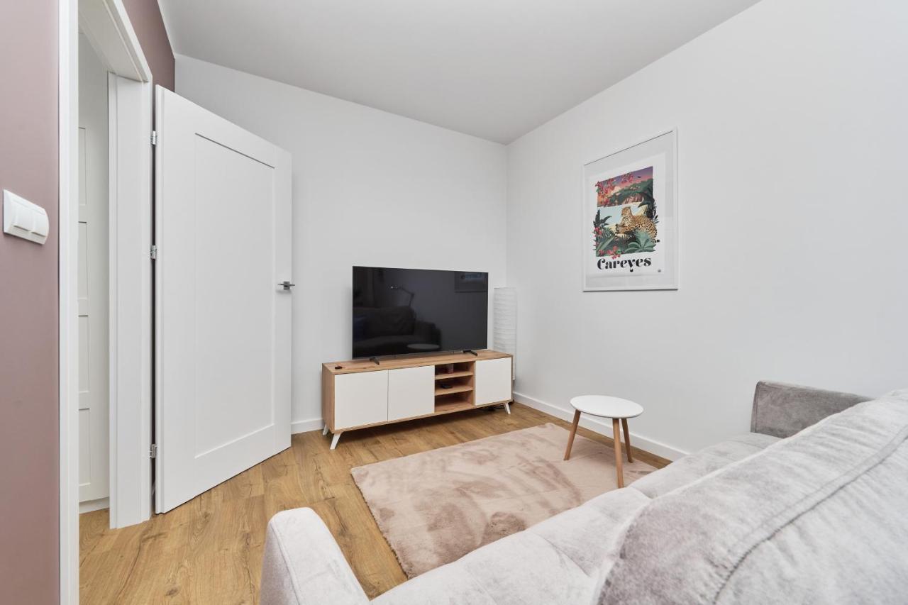 Miedziana Apartment Wrocław by Renters Zewnętrze zdjęcie